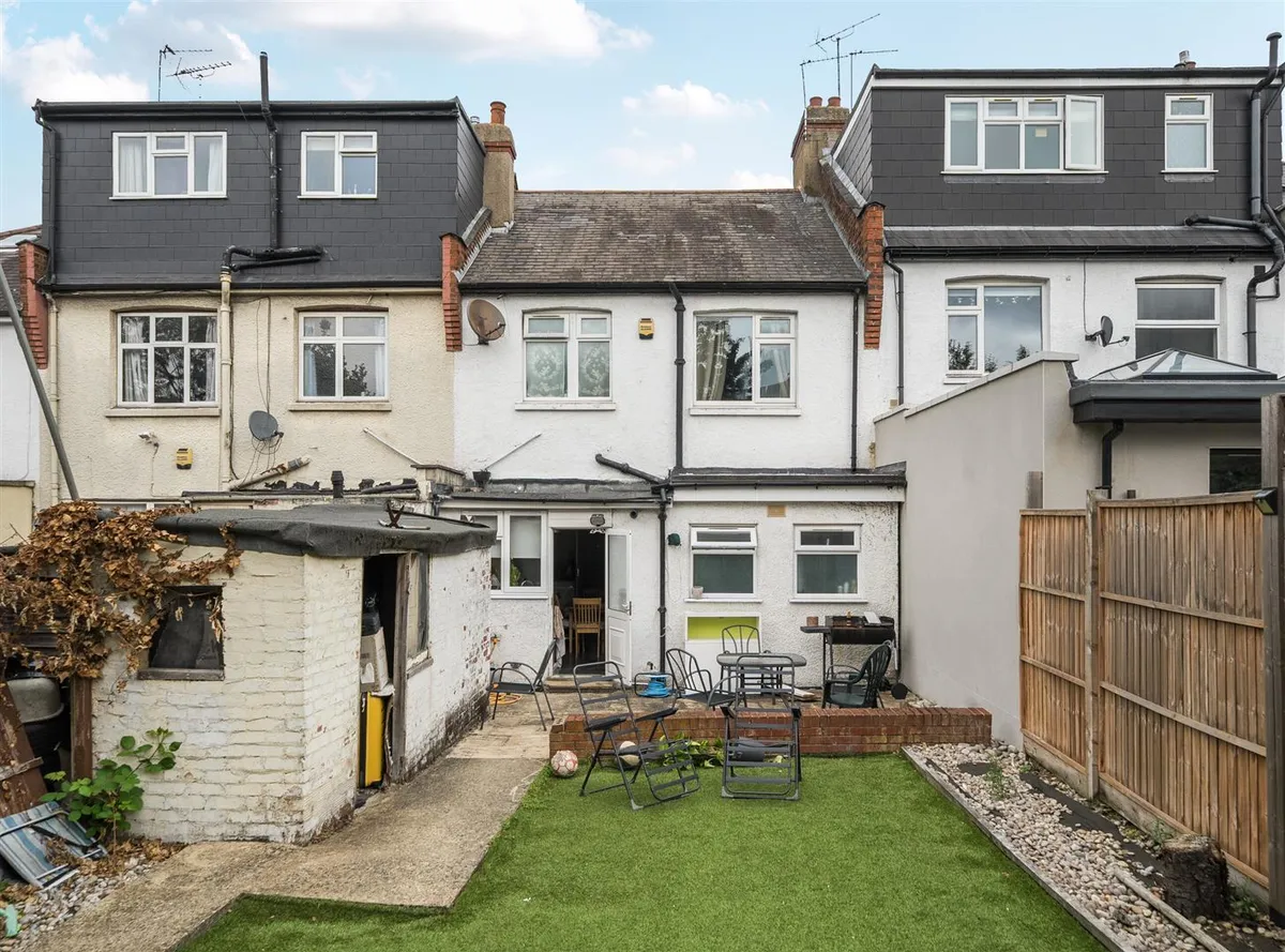 Haycroft Gardens, London NW10