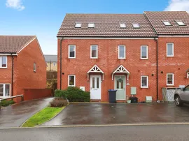 Rutherford Close, Calne photo