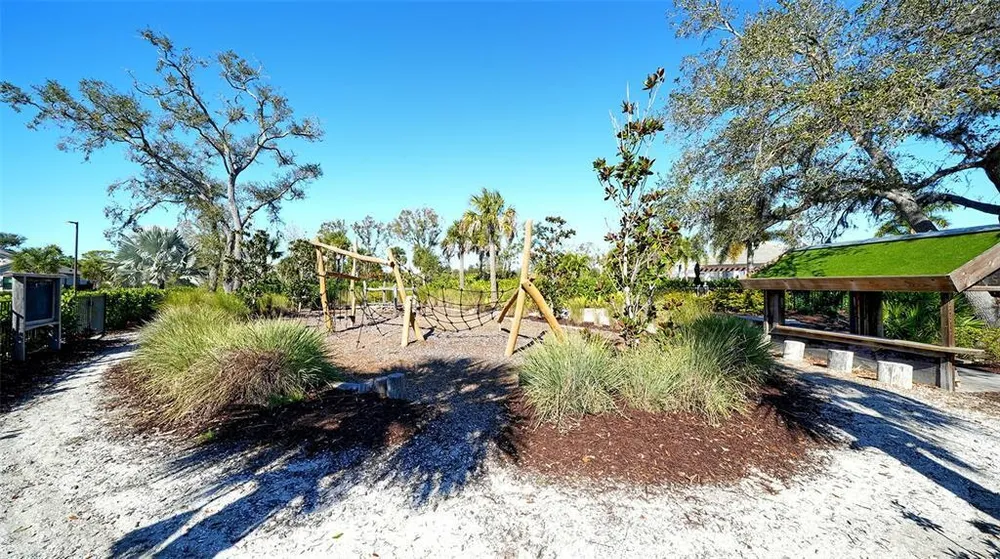 15312 Shady Palms Ln, Nokomis, FL 34275-4343