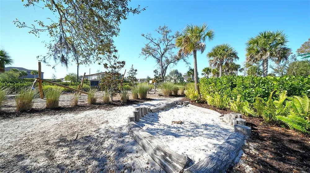 15312 Shady Palms Ln, Nokomis, FL 34275-4343