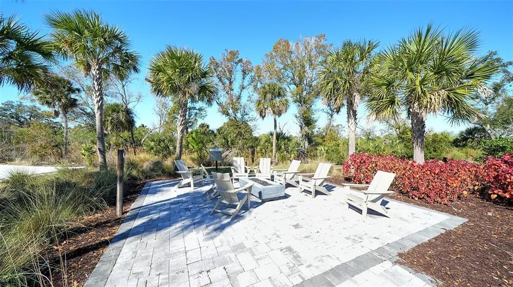 15312 Shady Palms Ln, Nokomis, FL 34275-4343