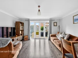 Hayton Crescent, Tadworth thumb 2