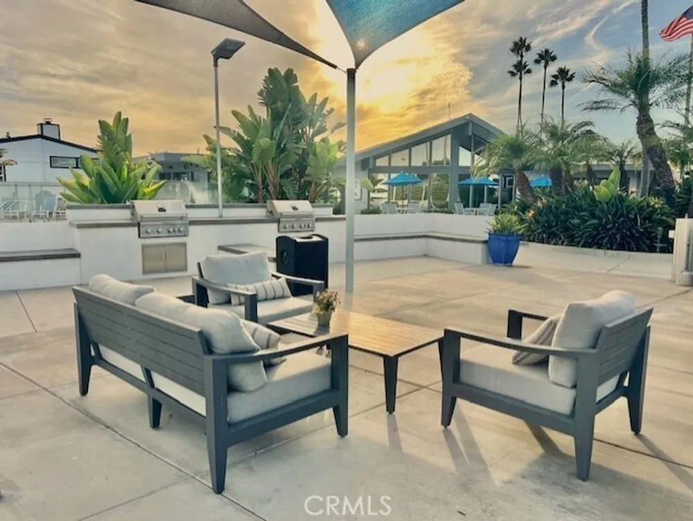 311 Concord Ln, Newport Beach, CA 92660