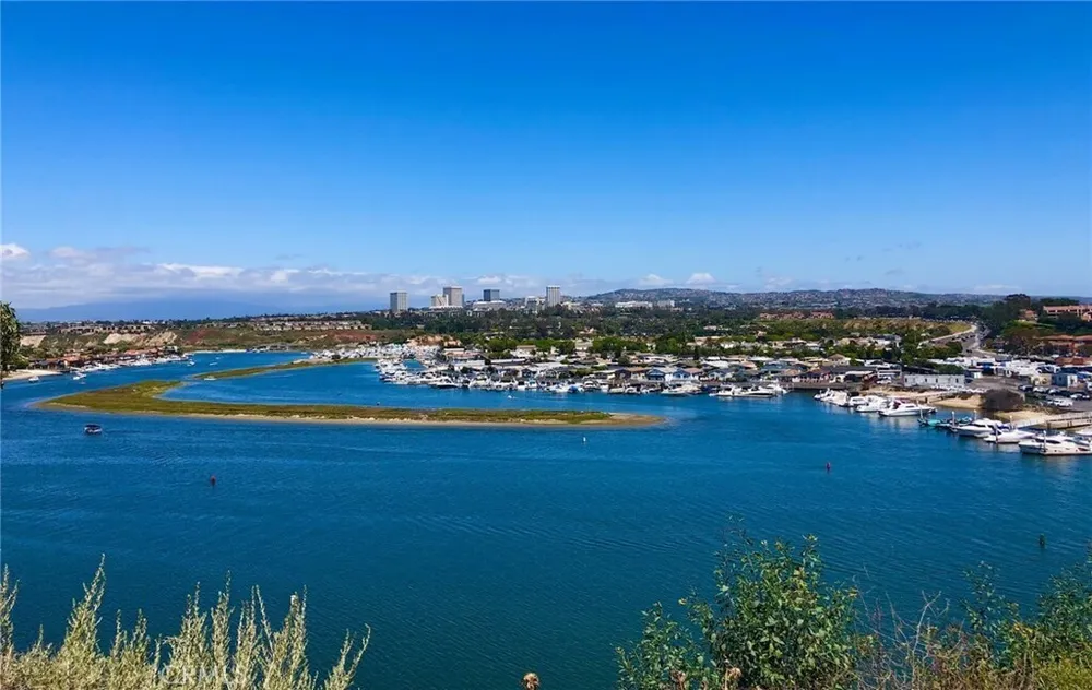 311 Concord Ln, Newport Beach, CA 92660