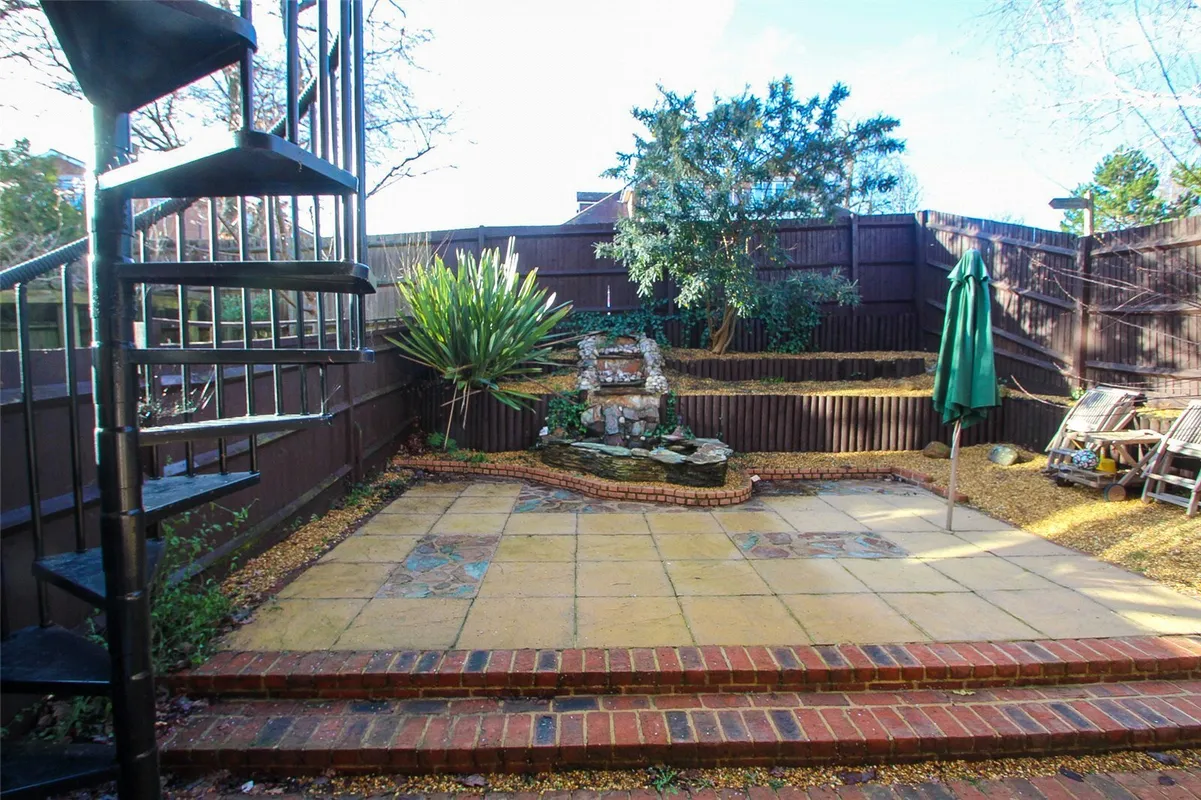 Marina Drive, Hamble, Southampton, Hampshire, SO31