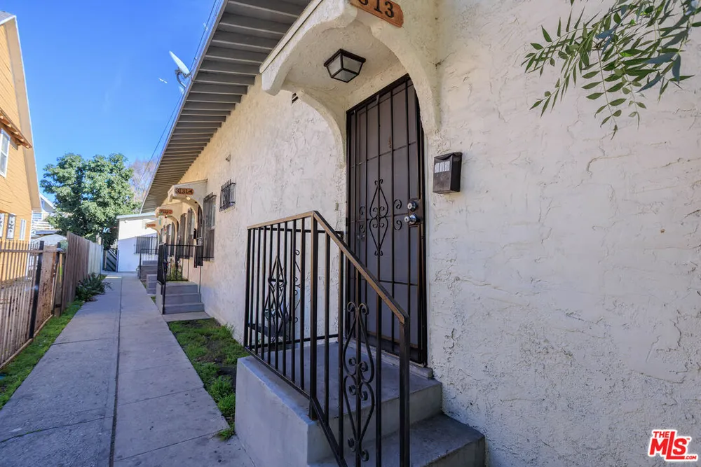 313 E 36th St, Southeast Los Angeles, CA 90011