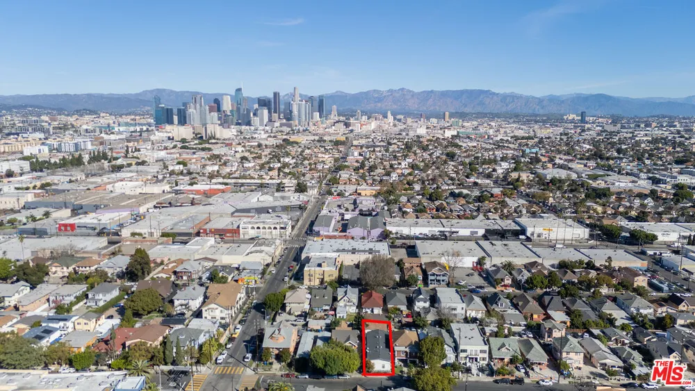 313 E 36th St, Southeast Los Angeles, CA 90011