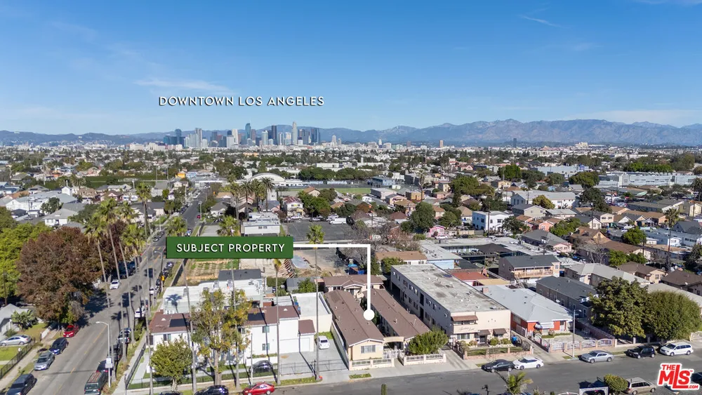 871 E 49th St, Southeast Los Angeles, CA 90011