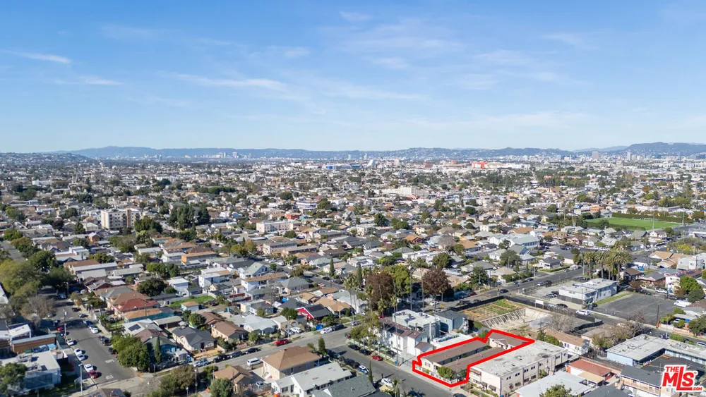 871 E 49th St, Southeast Los Angeles, CA 90011