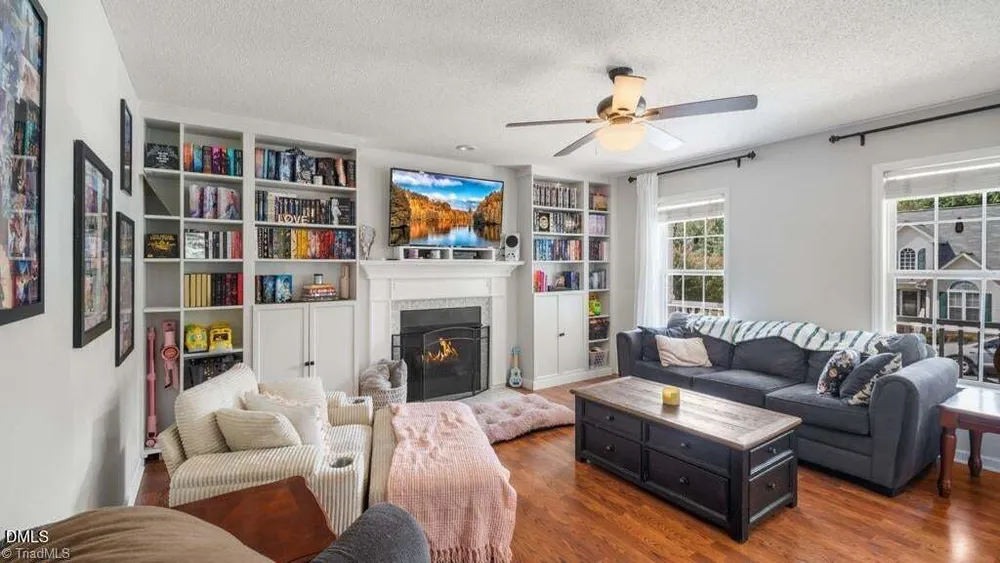 970 Winterside Ln, Winston-Salem, NC 27107