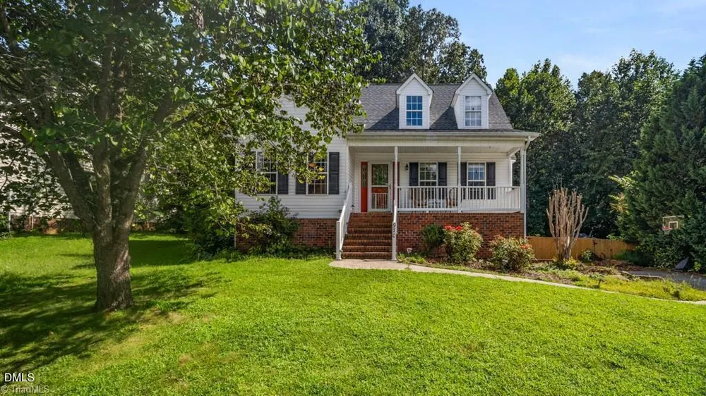 970 Winterside Ln, Winston-Salem, NC 27107