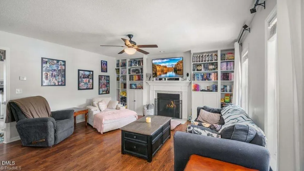 970 Winterside Ln, Winston-Salem, NC 27107