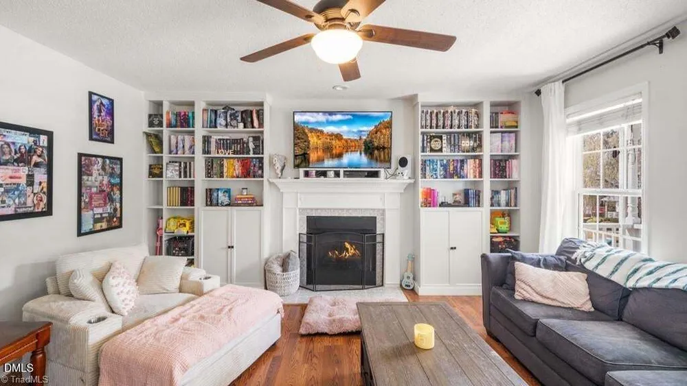 970 Winterside Ln, Winston-Salem, NC 27107