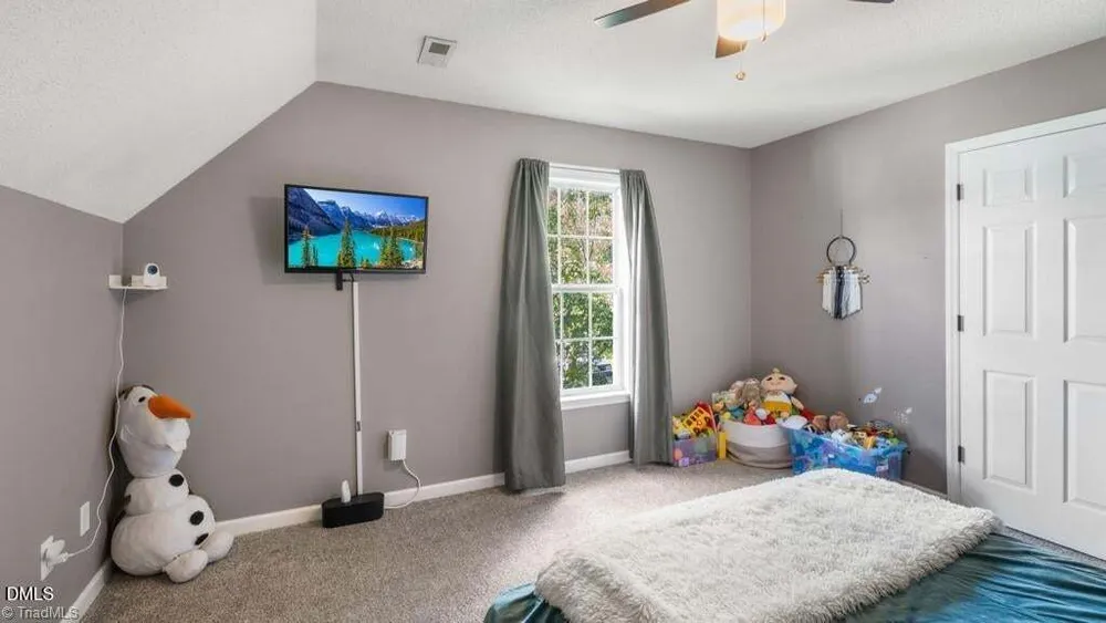 970 Winterside Ln, Winston-Salem, NC 27107