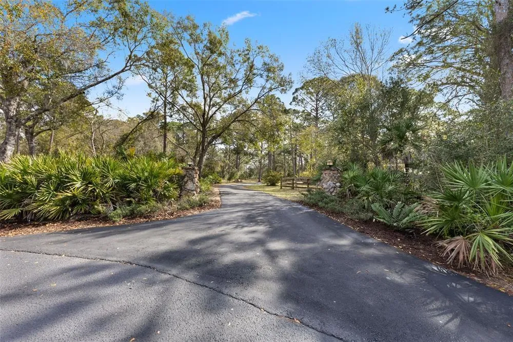 6950 El Dorado Dr, Sarasota, FL 34240