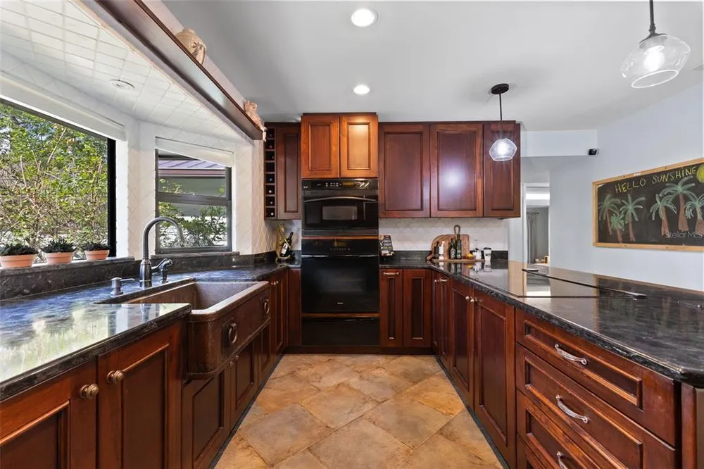 6950 El Dorado Dr, Sarasota, FL 34240