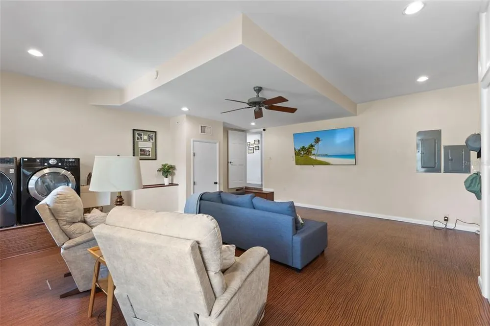 6950 El Dorado Dr, Sarasota, FL 34240
