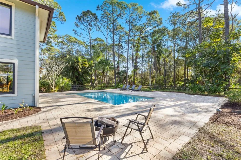6950 El Dorado Dr, Sarasota, FL 34240