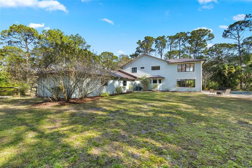 6950 El Dorado Dr, Sarasota, FL 34240