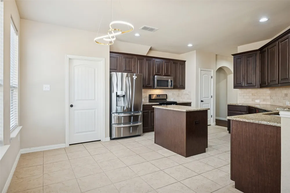 1019 Sheldon Dr, Wylie, TX 75098