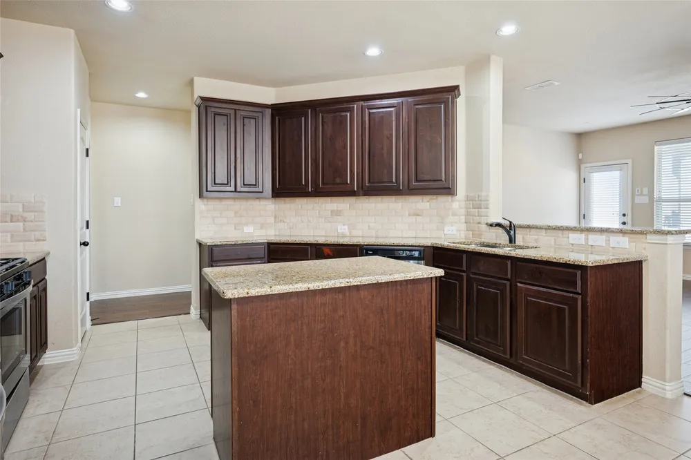 1019 Sheldon Dr, Wylie, TX 75098
