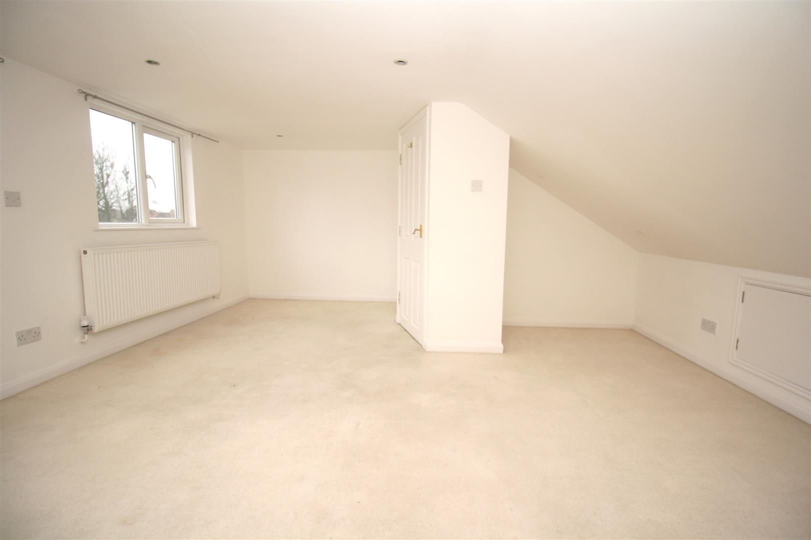 Leon Avenue, Bletchley, Milton Keynes Image 16