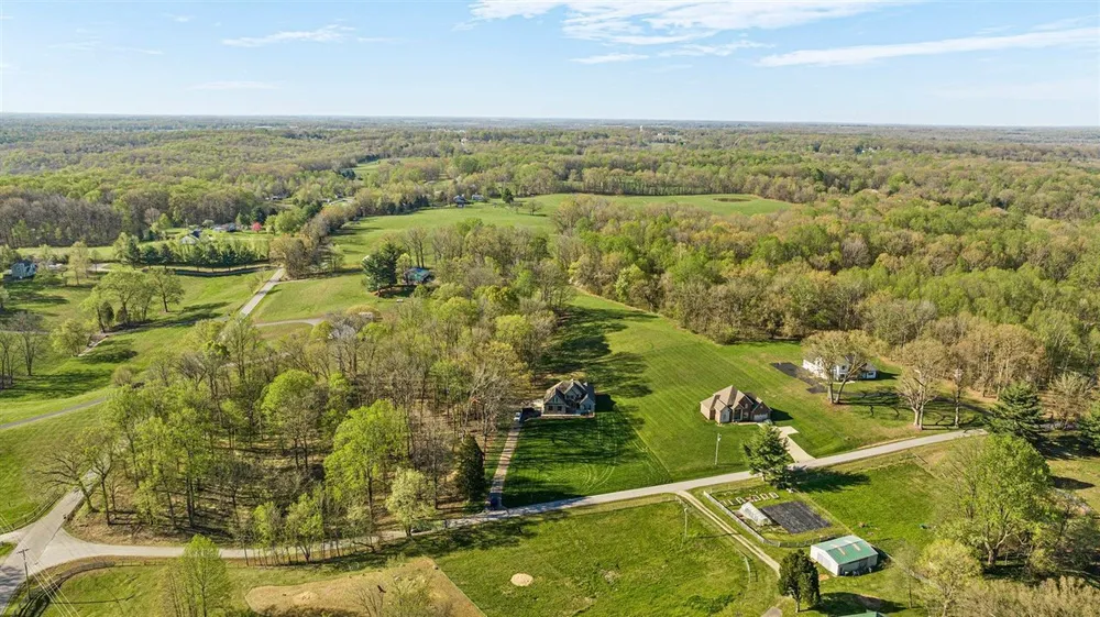 166 Cooper Dearing Rd, Alvaton, KY 42122