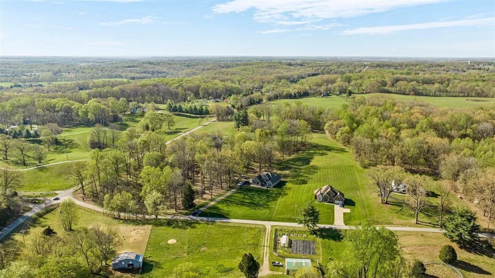 166 Cooper Dearing Rd, Alvaton, KY 42122