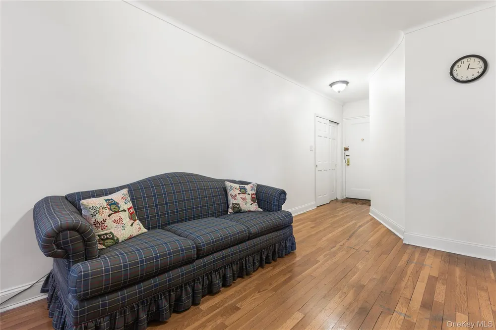 64 99th St, Rego Park, NY 11374