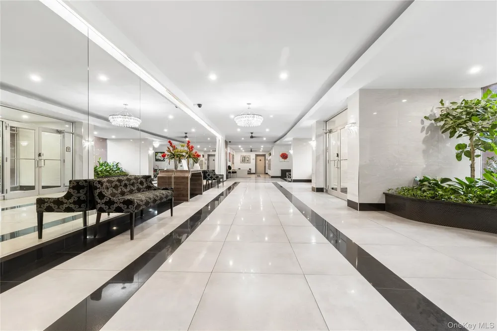 64 99th St, Rego Park, NY 11374