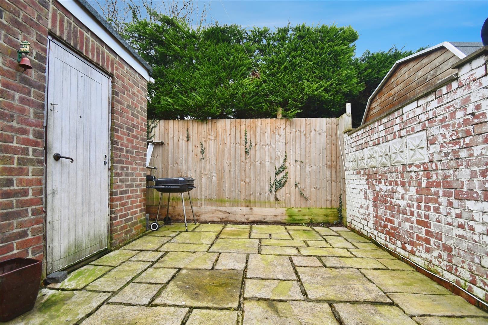 Garth Avenue, HULL Image 15