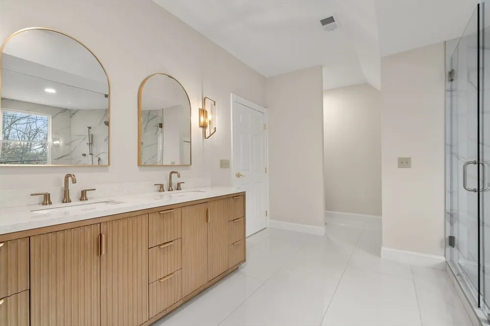 York St, Canton, MA 02021