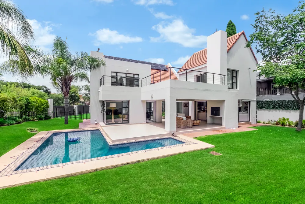 South Africa, Gauteng, Eagle Canyon Golf Estate, Eagle Creek Drive, 401