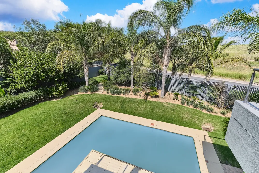 South Africa, Gauteng, Eagle Canyon Golf Estate, Eagle Creek Drive, 401