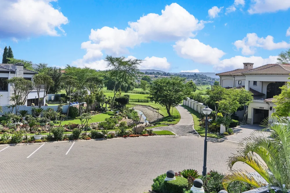 South Africa, Gauteng, Eagle Canyon Golf Estate, Eagle Creek Drive, 401