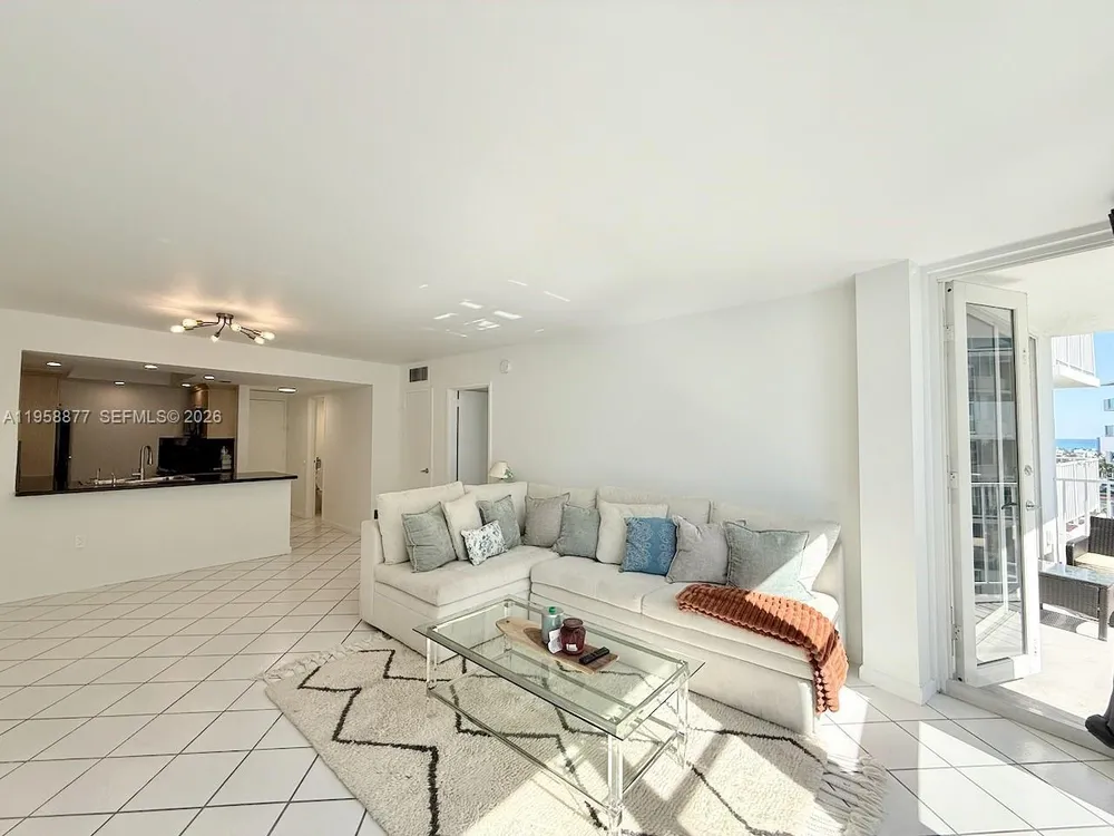 1228 West Ave, Miami Beach, FL 33139