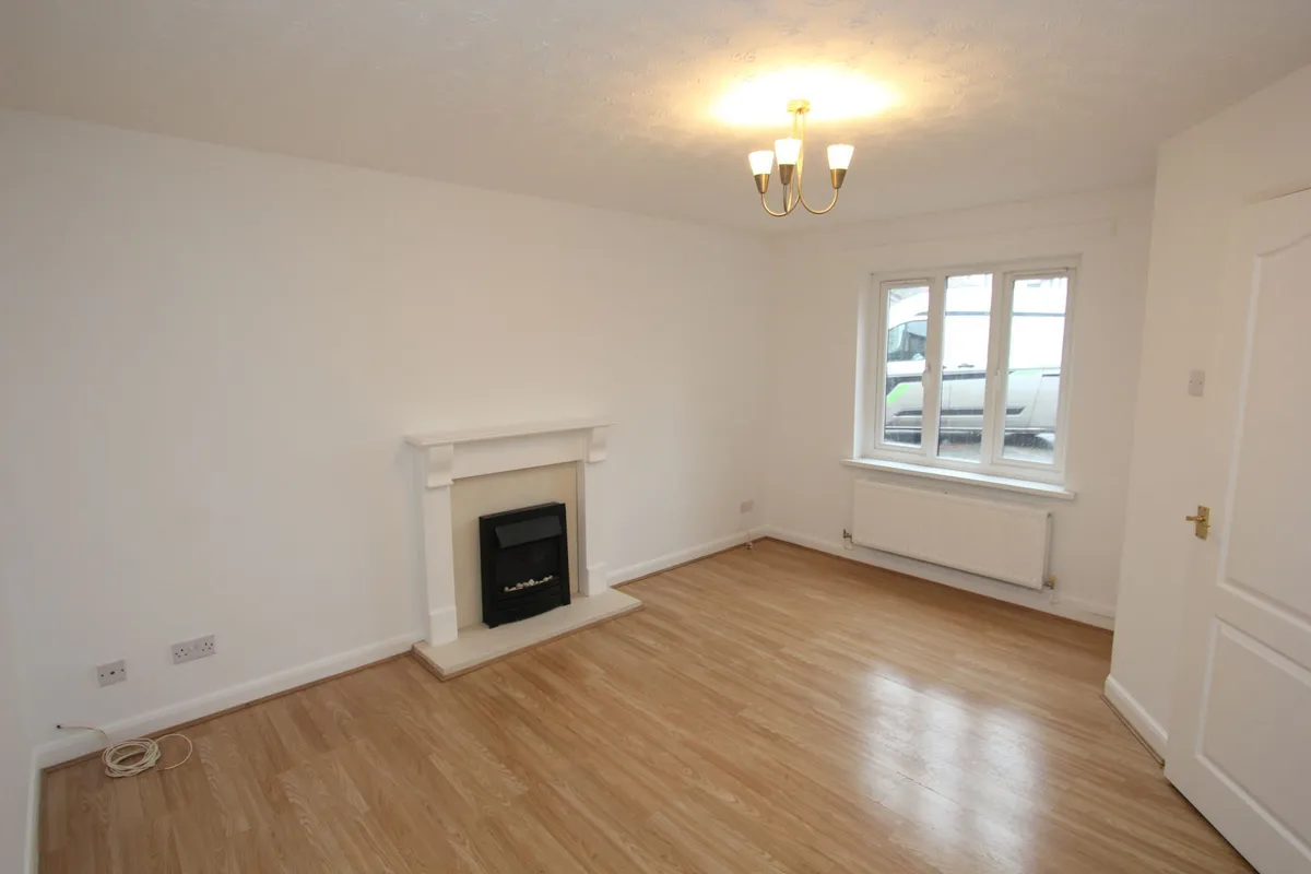 Llys Dwynwen, Llantwit Major, CF61