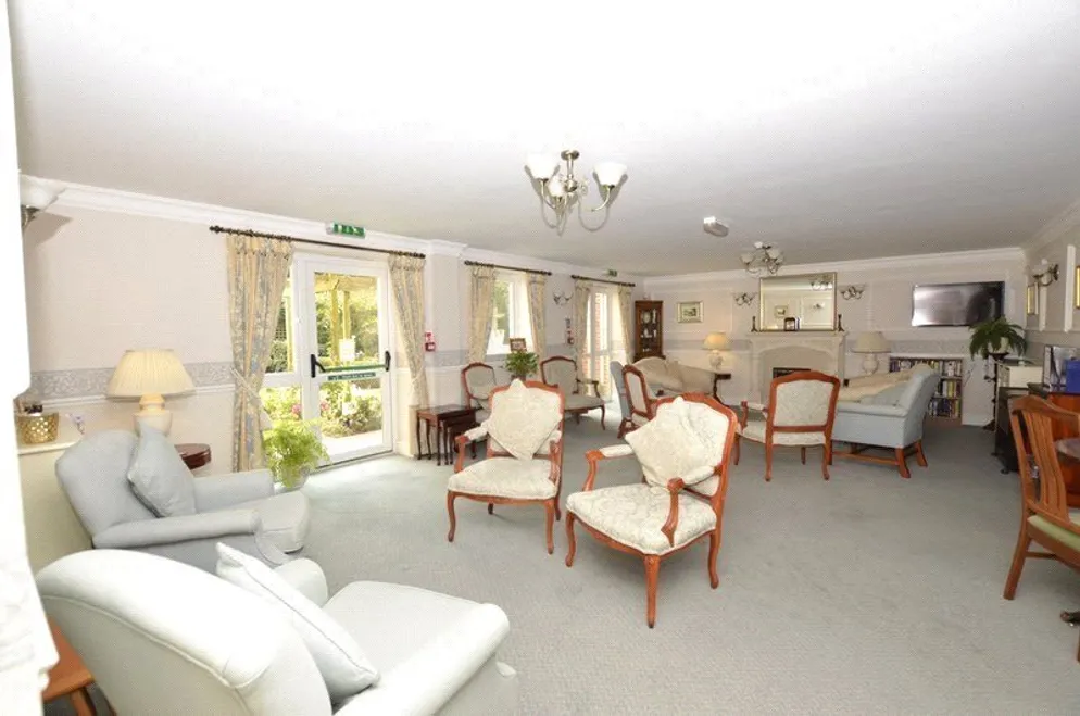 Property carousel item 11