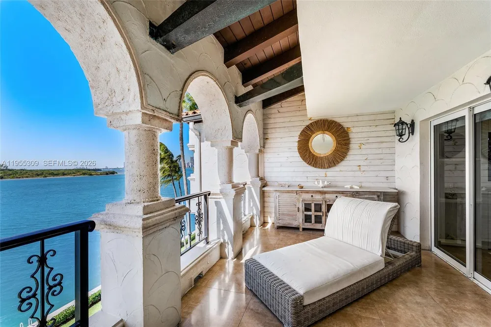 2443 Fisher Island Dr, Miami, FL 33109