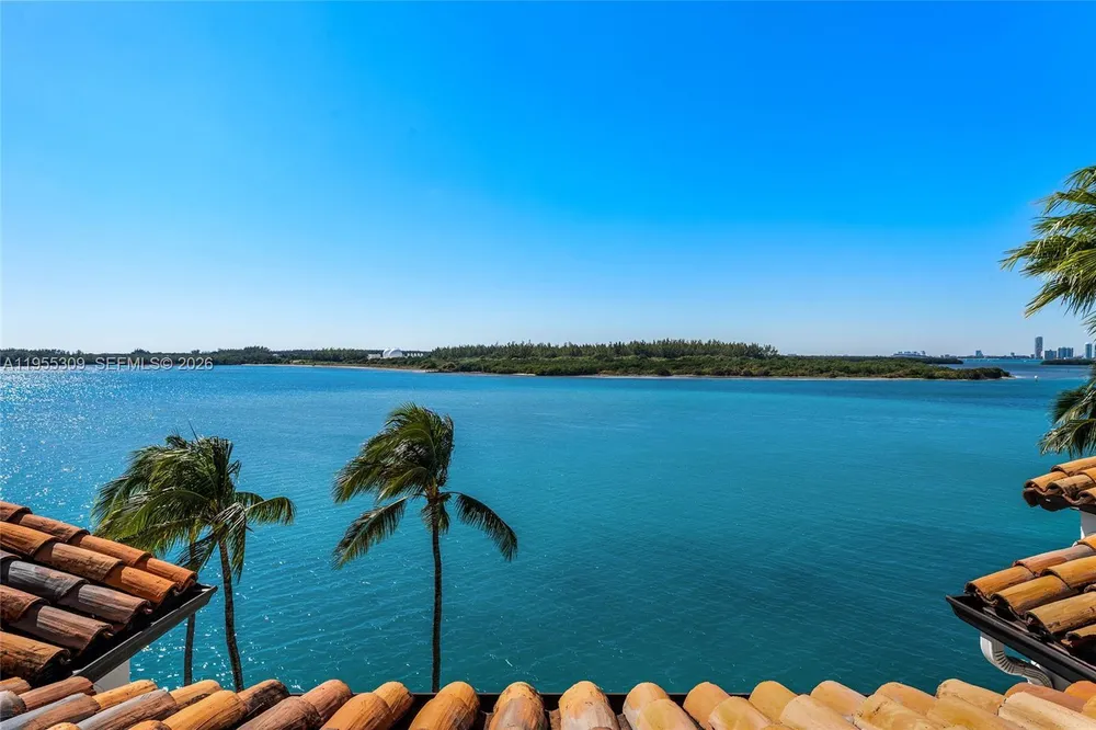 2443 Fisher Island Dr, Miami, FL 33109