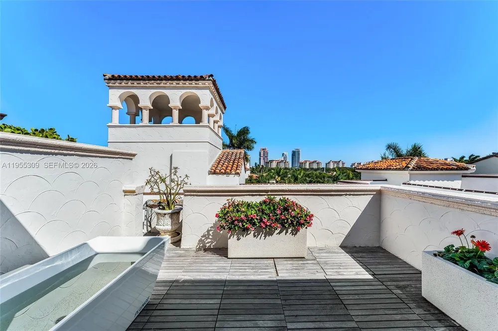 2443 Fisher Island Dr, Miami, FL 33109