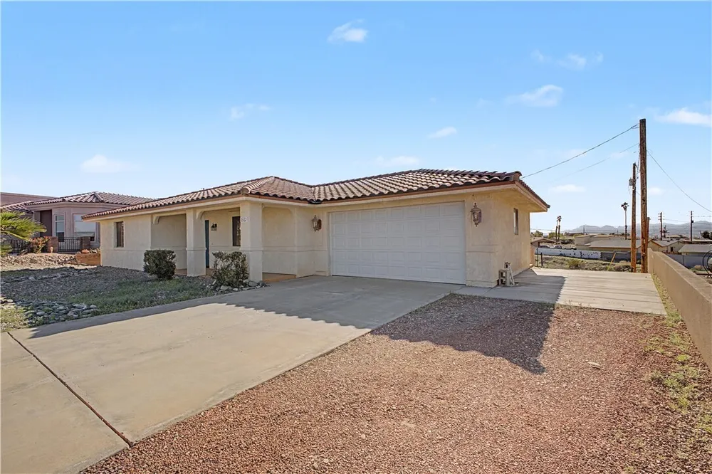 2162 Runabout Dr, Lake Havasu City, AZ 86403