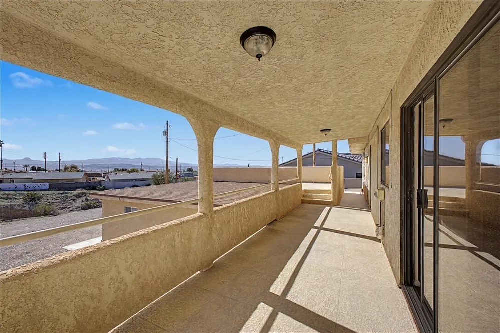 2162 Runabout Dr, Lake Havasu City, AZ 86403