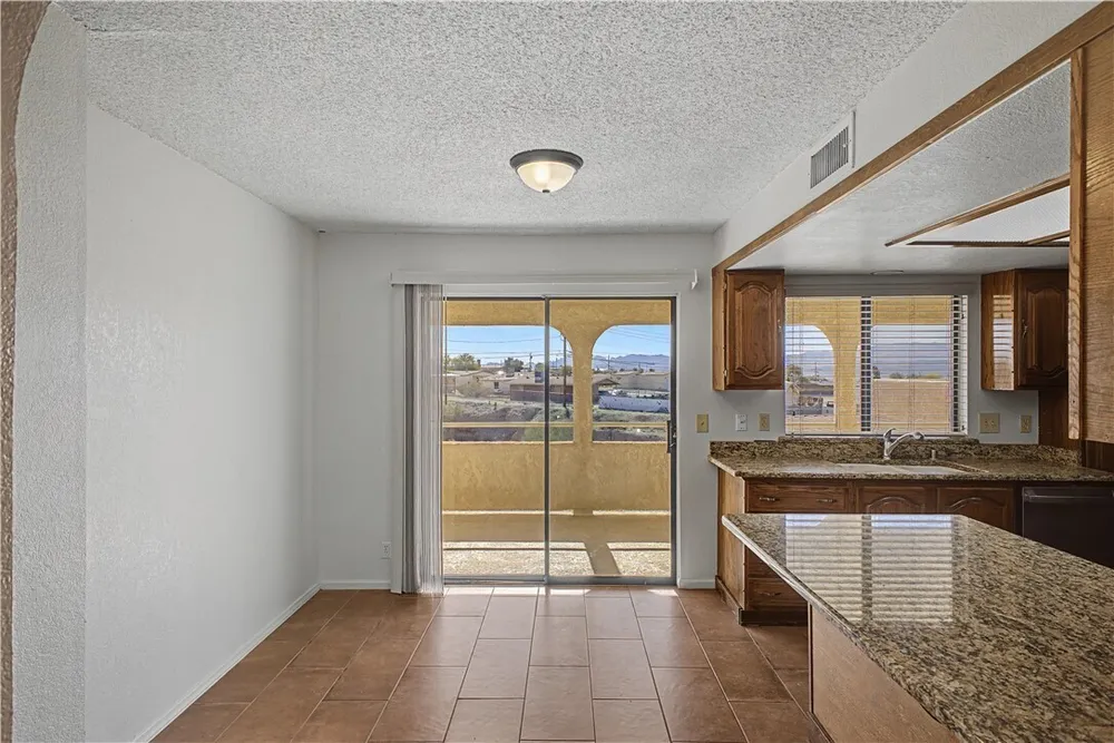 2162 Runabout Dr, Lake Havasu City, AZ 86403