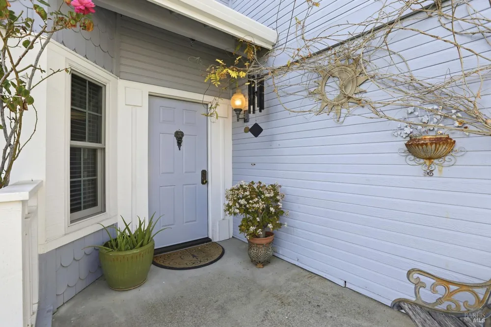 46 Mariners Circle, San Rafael, CA 94903