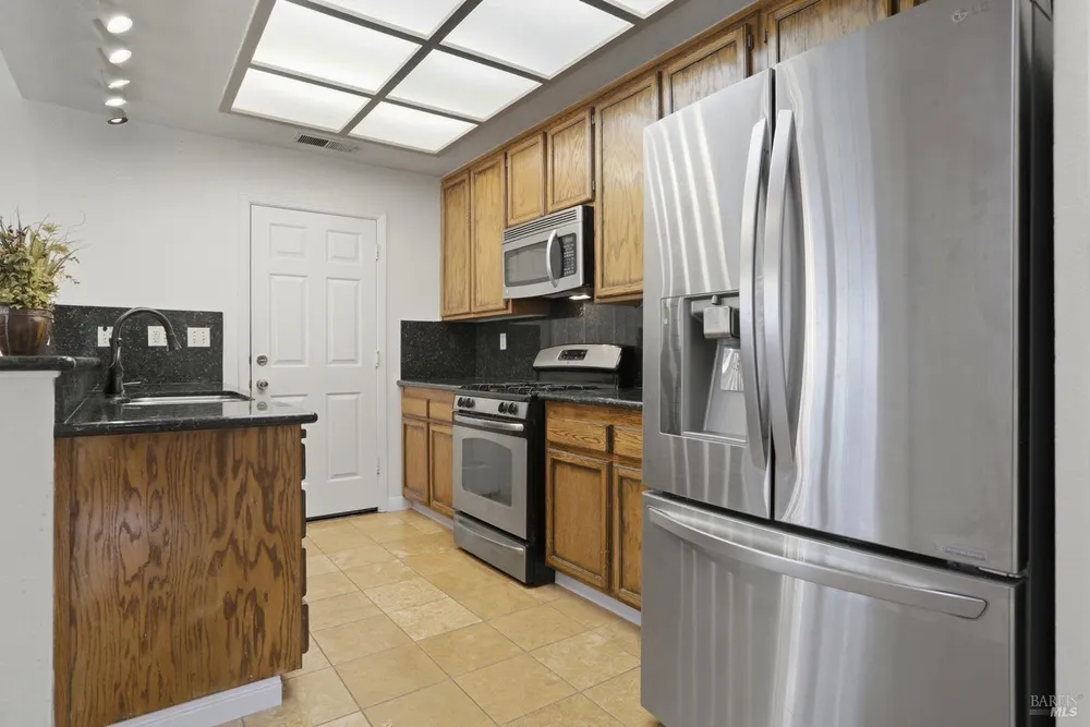 46 Mariners Circle, San Rafael, CA 94903