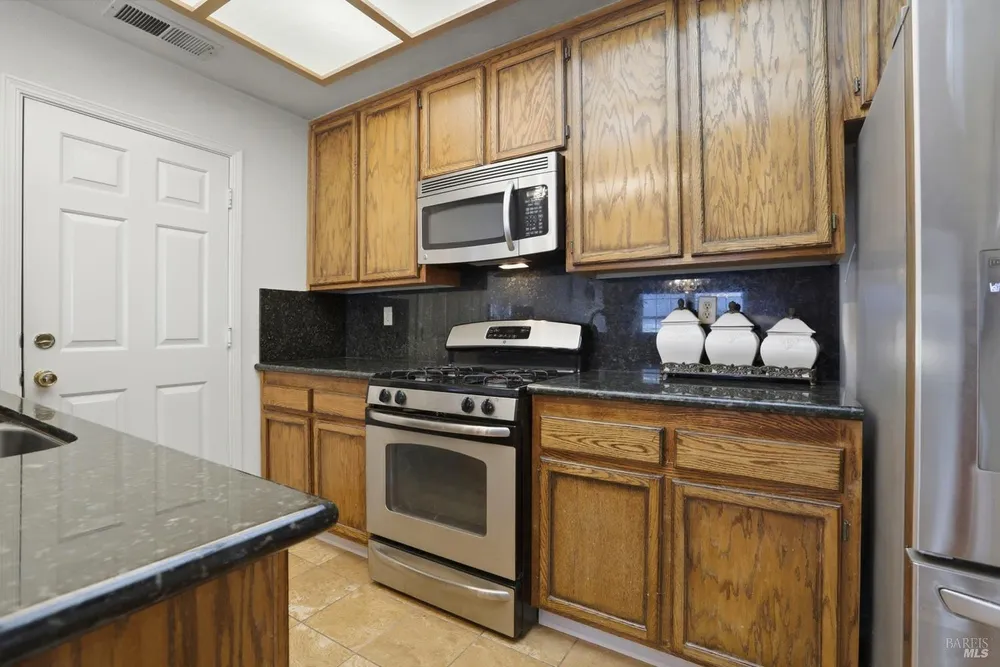 46 Mariners Circle, San Rafael, CA 94903