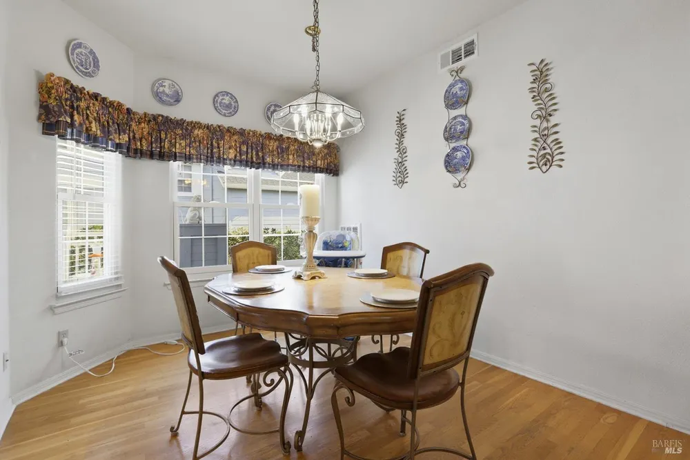 46 Mariners Circle, San Rafael, CA 94903