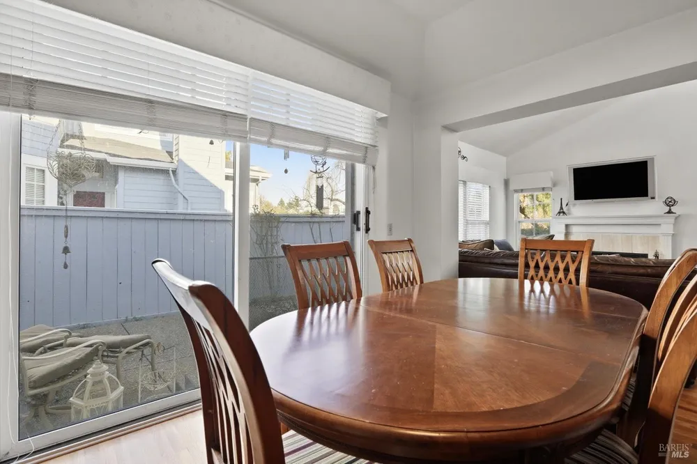 46 Mariners Circle, San Rafael, CA 94903