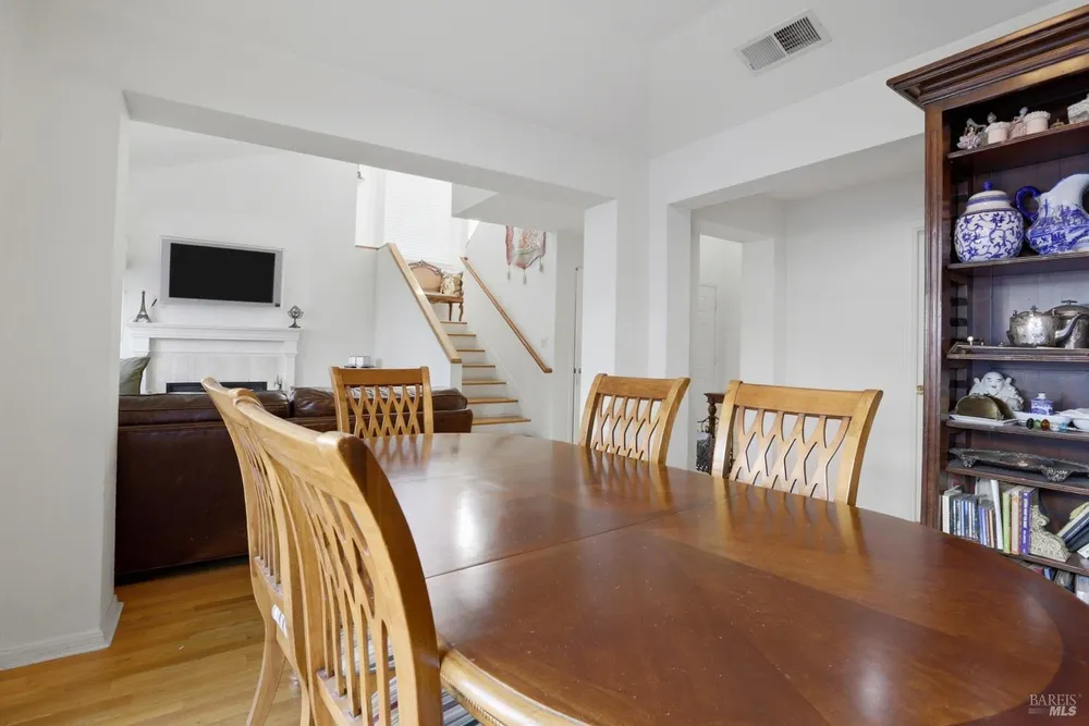 46 Mariners Circle, San Rafael, CA 94903